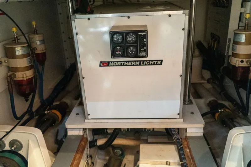 Slide: The Image of Grand Banks 42 Classic 2001 - 5872078