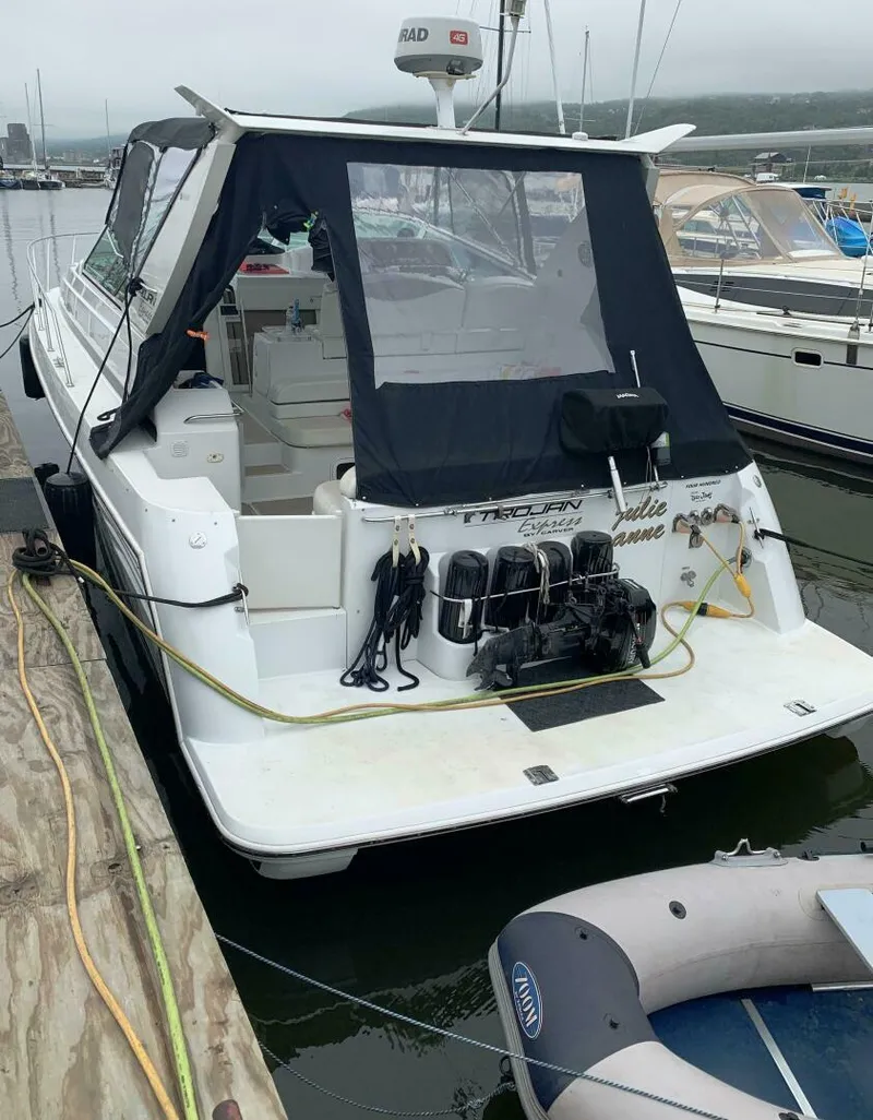 Slide: The Image of Trojan 400 Express 2000 - 5369269