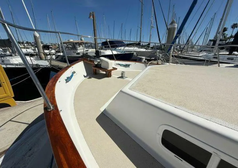 Slide: The Image of Californian 34 1983 - 5370295