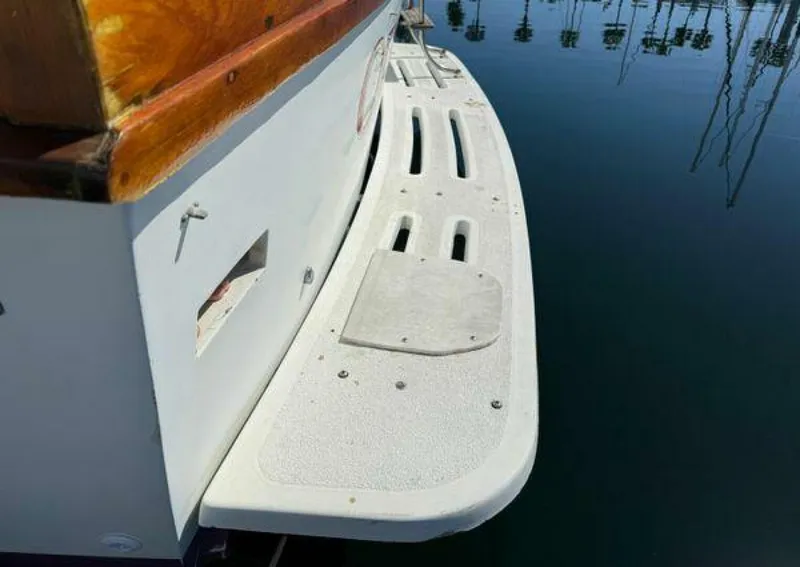 Slide: The Image of Californian 34 1983 - 5370308