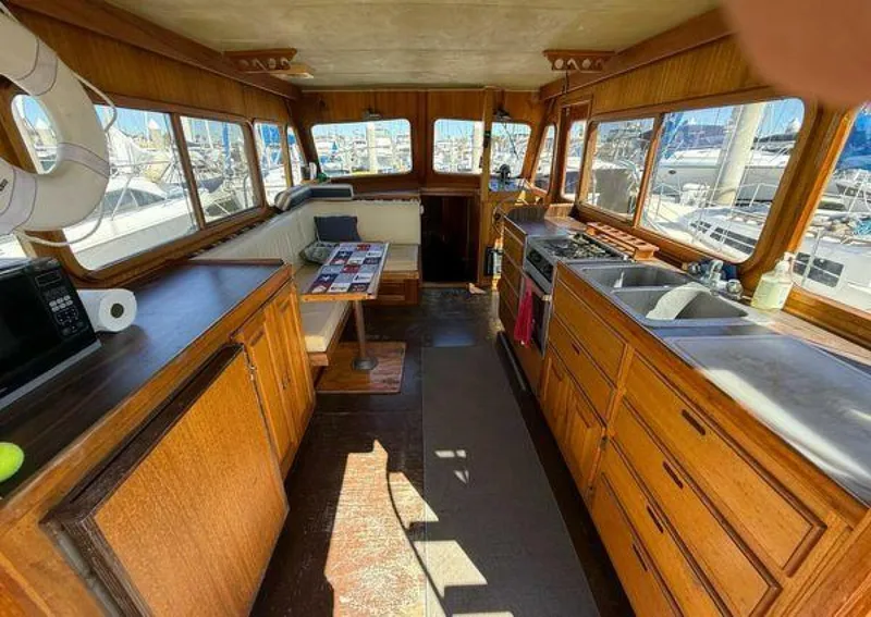 Slide: The Image of Californian 34 1983 - 5370310