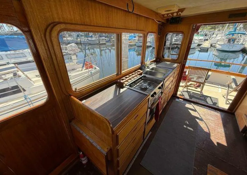 Slide: The Image of Californian 34 1983 - 5370314