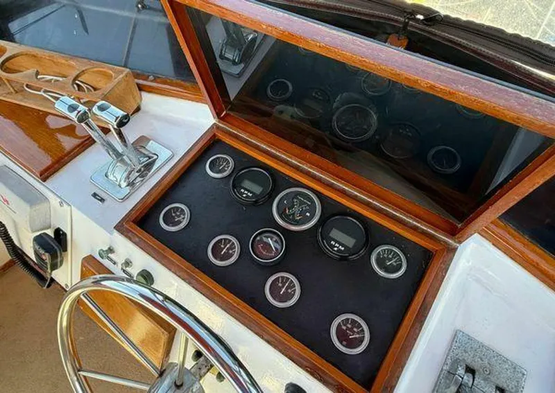 Slide: The Image of Californian 34 1983 - 5370341