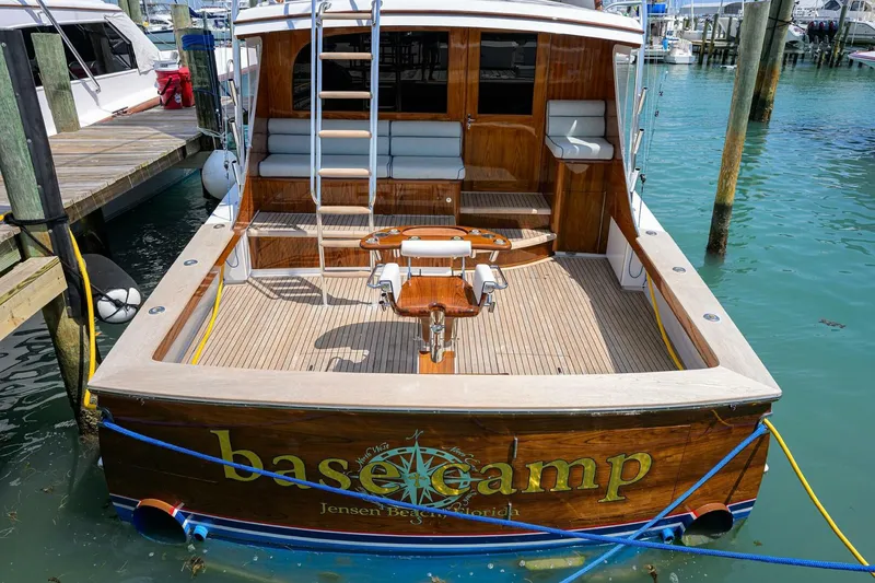 Slide: The Image of 2004 Rybovich 62 Base Camp - Cockpit 2004 Rybovich 62 Base Camp - 5370410