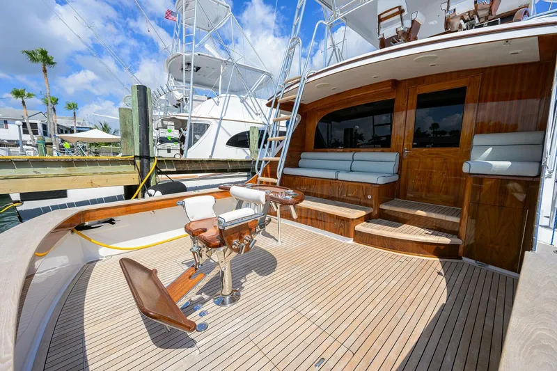 Slide: The Image of 2004 Rybovich 62 Base Camp - Cockpit 2004 Rybovich 62 Base Camp - 5370406