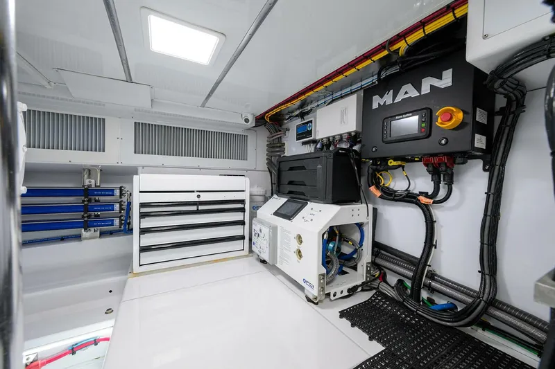 Slide: The Image of 2004 Rybovich 62 Base Camp - Engine Room 2004 Rybovich 62 Base Camp - 5370453