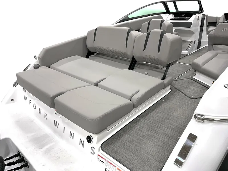 Slide: The Image of Four Winns H6C 2026 - 5370578