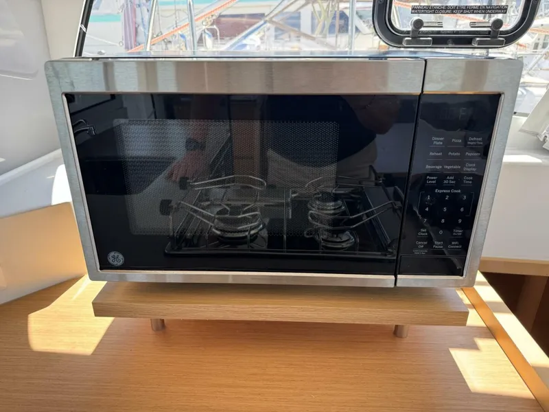 Slide: The Image of Excess 12 2023 - 5371853