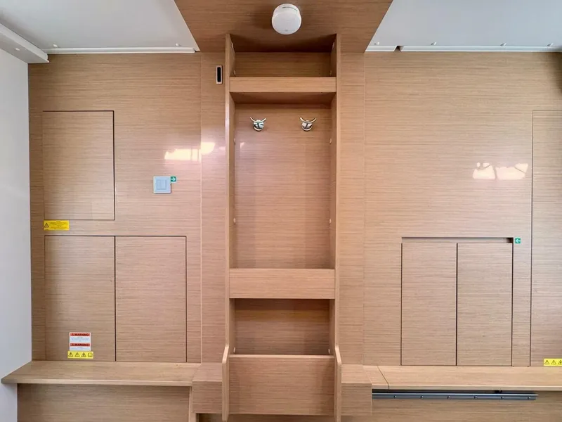 Slide: The Image of Excess 12 2023 - 5371817