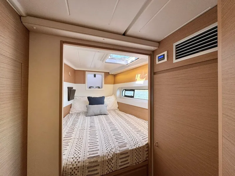 Slide: The Image of Excess 12 2023 - 5371776