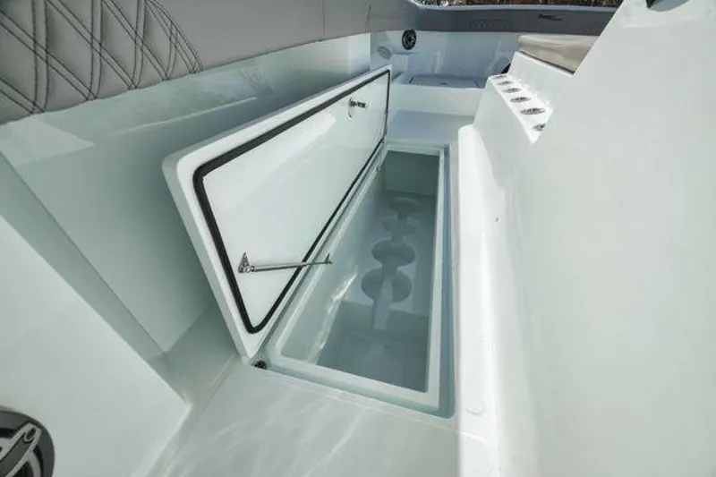 Slide: The Image of Front Runner 37 CAT 2026 - 5371144