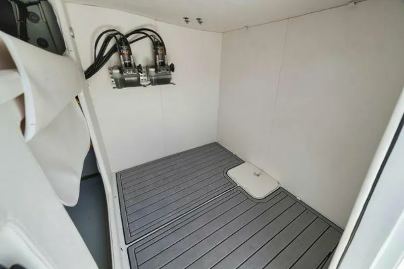 Slide: The Image of Front Runner 37 CAT 2026 - 5371145