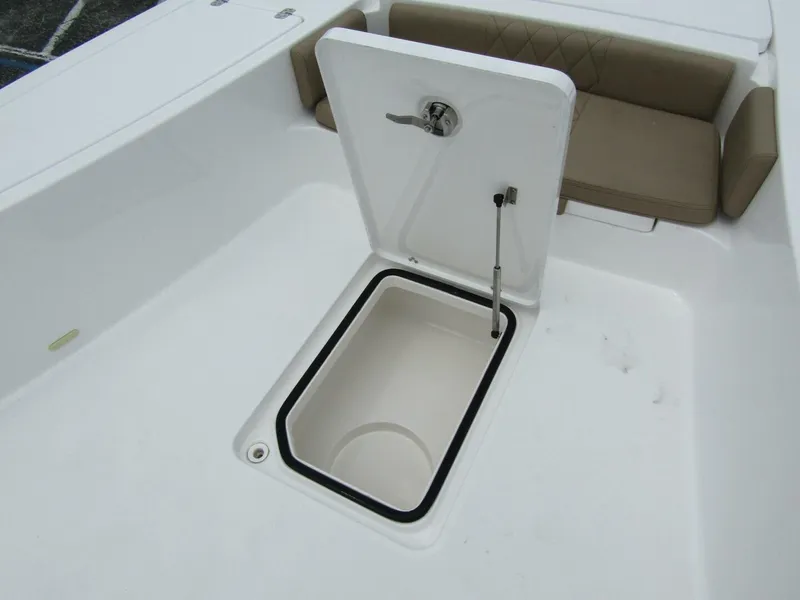 Slide: The Image of Blazer Bay 2550 GTS 2025 - 5372392