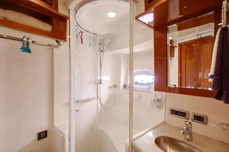 Slide: The Image of Sea Ray 60 Sundancer 2008 - 5372864