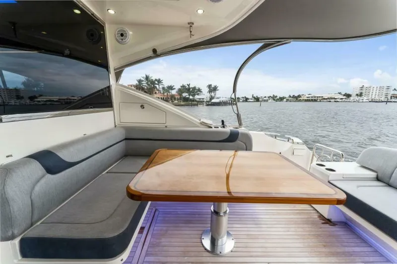 Slide: The Image of Riviera 5400 Sport Yacht Platinum Edition 2021 - 5373952