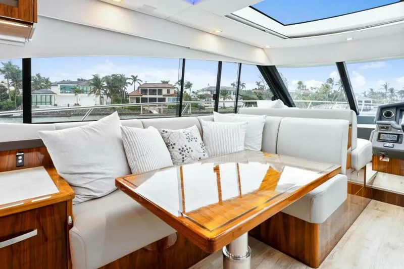 Slide: The Image of Riviera 5400 Sport Yacht Platinum Edition 2021 - 5373972