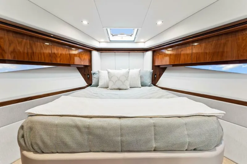 Slide: The Image of Riviera 5400 Sport Yacht Platinum Edition 2021 - 5373991