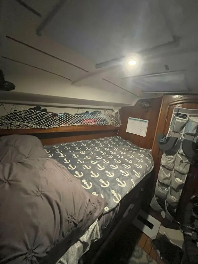 Slide: The Image of Beneteau 393 2002 - 5404595