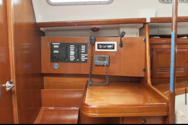 Slide: The Image of Beneteau 393 2002 - 5404613