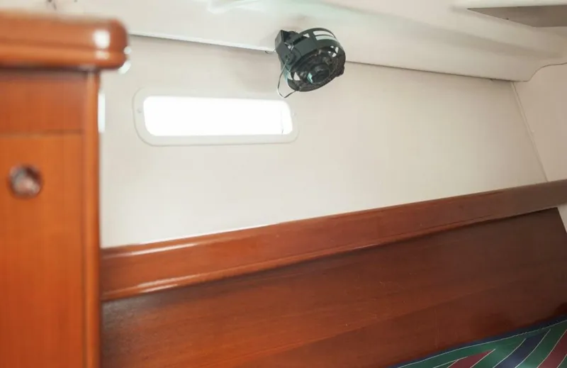 Slide: The Image of Beneteau 393 2002 - 5404628