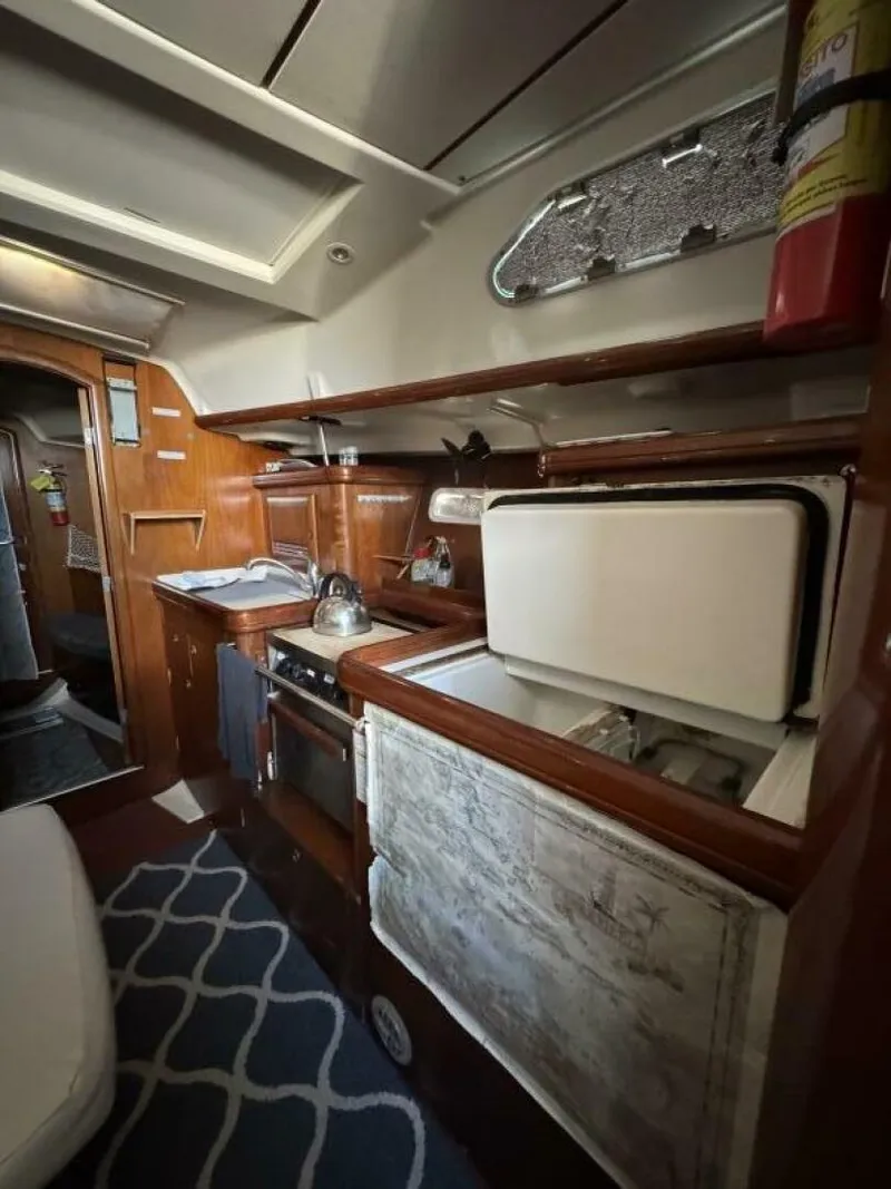 Slide: The Image of Beneteau 393 2002 - 5424686