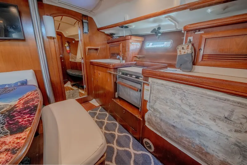 Slide: The Image of Beneteau 393 2002 - 6011768