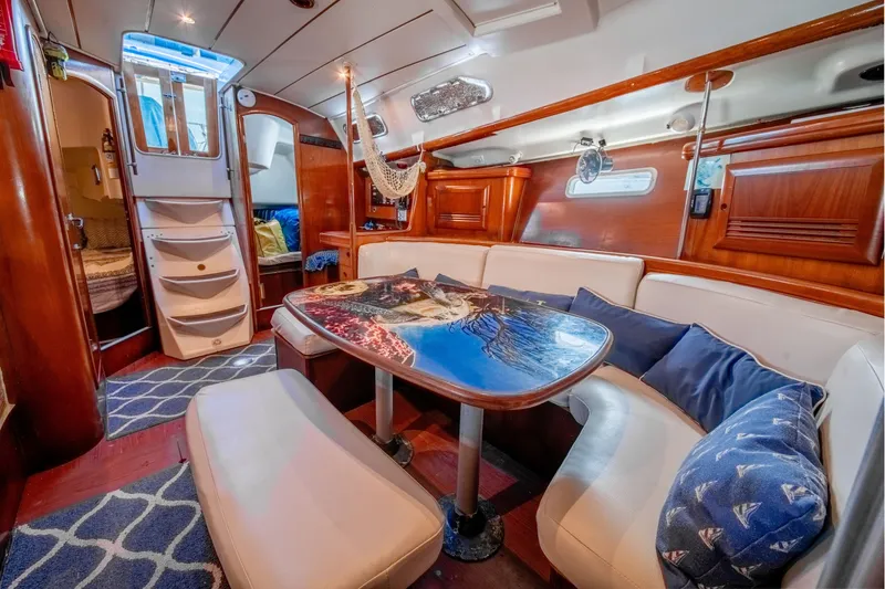 Slide: The Image of Beneteau 393 2002 - 6011770