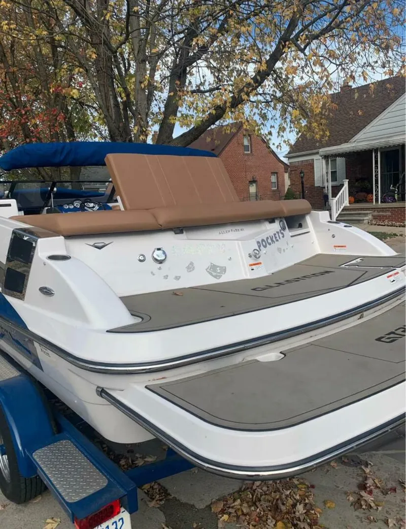 Slide: The Image of Huge Swin Platform - 5374974