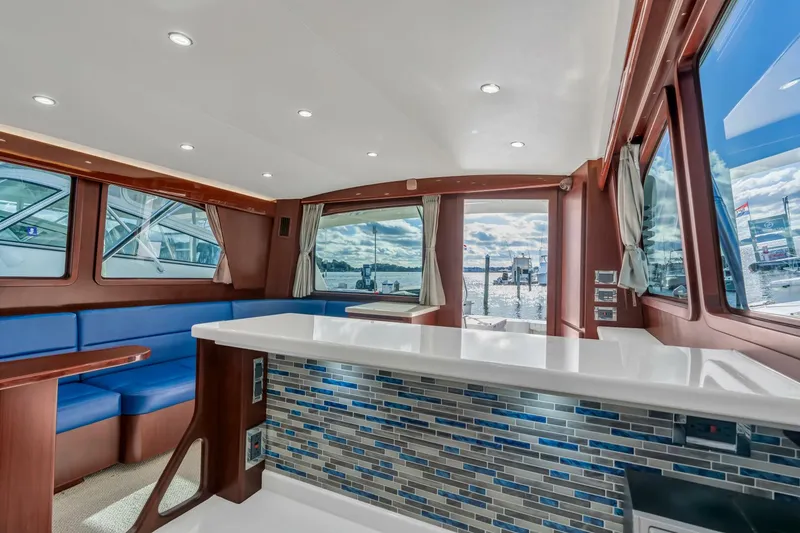 Slide: The Image of Henriques 42 Convertible 2023 - 5726816