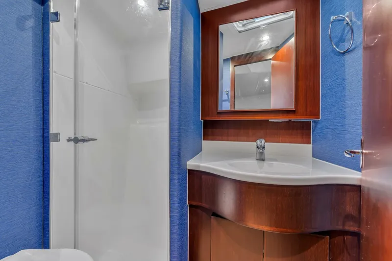 Slide: The Image of Henriques 42 Convertible 2023 - 5726827