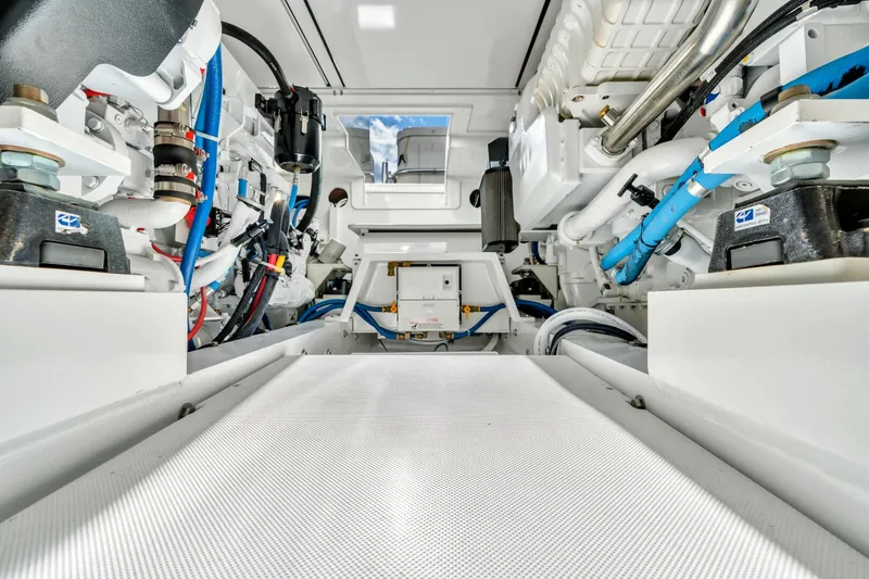 Slide: The Image of Henriques 42 Convertible 2023 - 5726842