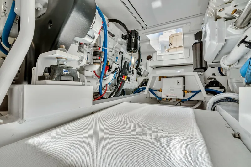 Slide: The Image of Henriques 42 Convertible 2023 - 5726844