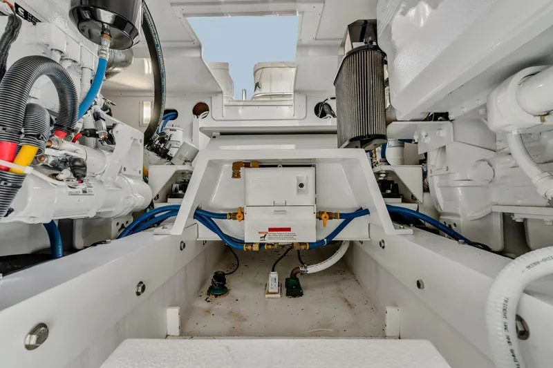 Slide: The Image of Henriques 42 Convertible 2023 - 5726846