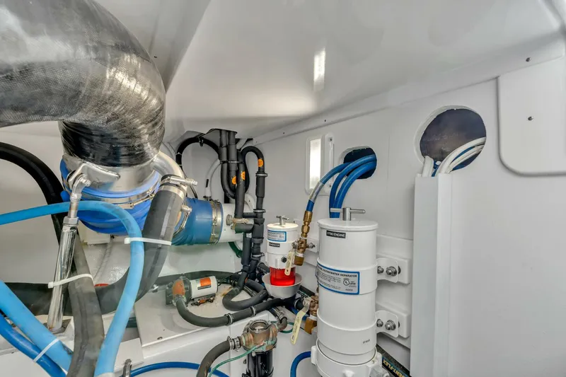 Slide: The Image of Henriques 42 Convertible 2023 - 5726848