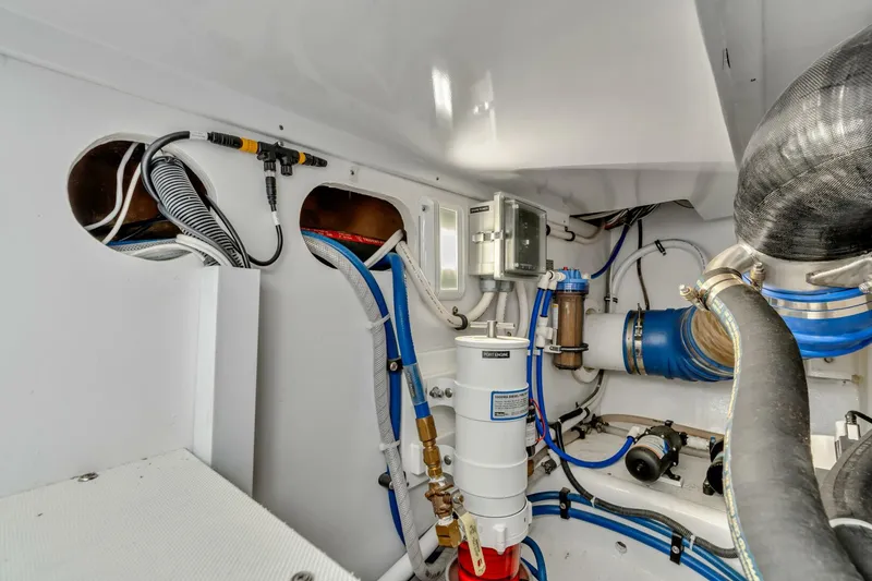 Slide: The Image of Henriques 42 Convertible 2023 - 5726850