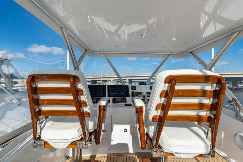 Slide: The Image of Henriques 42 Convertible 2023 - 5726878