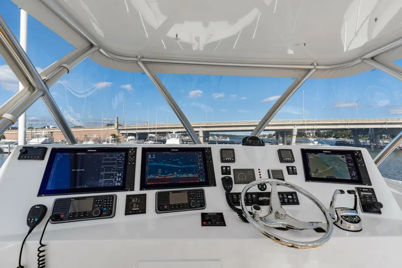 Slide: The Image of Henriques 42 Convertible 2023 - 5726894