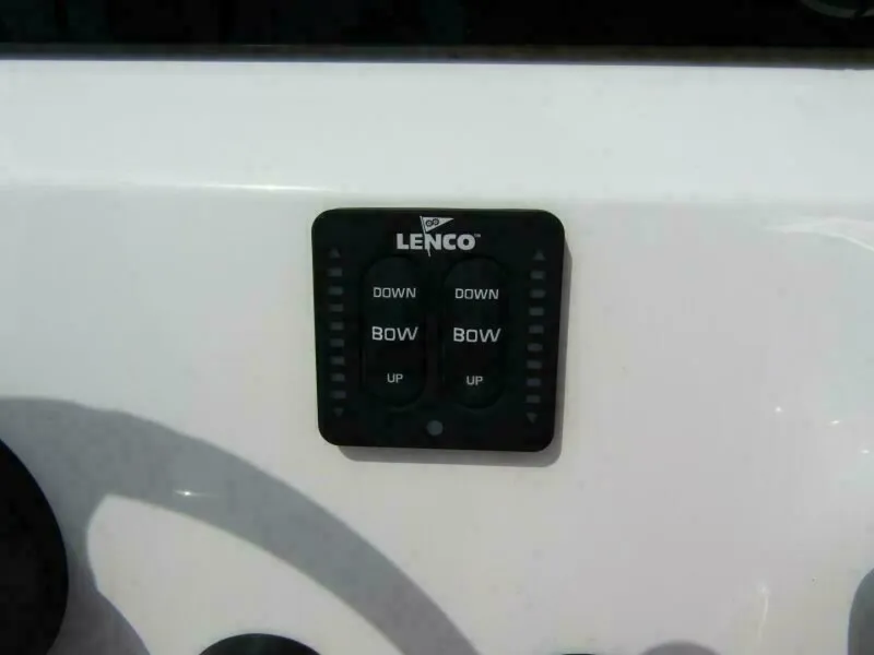 Slide: The Image of Blazer Bay 2550 GTS 2025 - 5375548