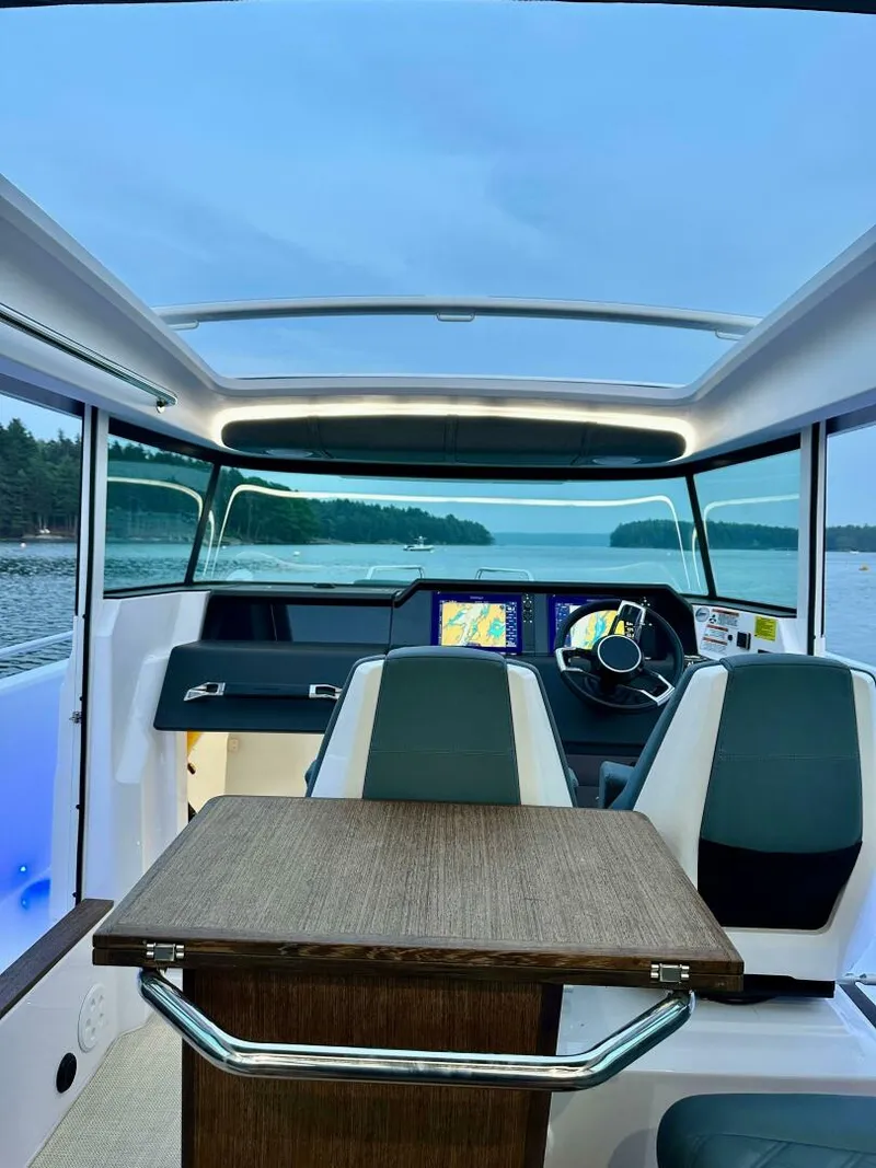 Slide: The Image of Axopar 37 Cabin 2023 - 5375928