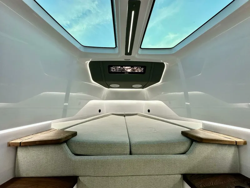 Slide: The Image of Axopar 37 Cabin 2023 - 5375921