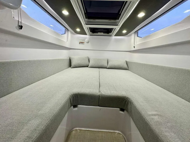 Slide: The Image of Axopar 37 Cabin 2023 - 5375924