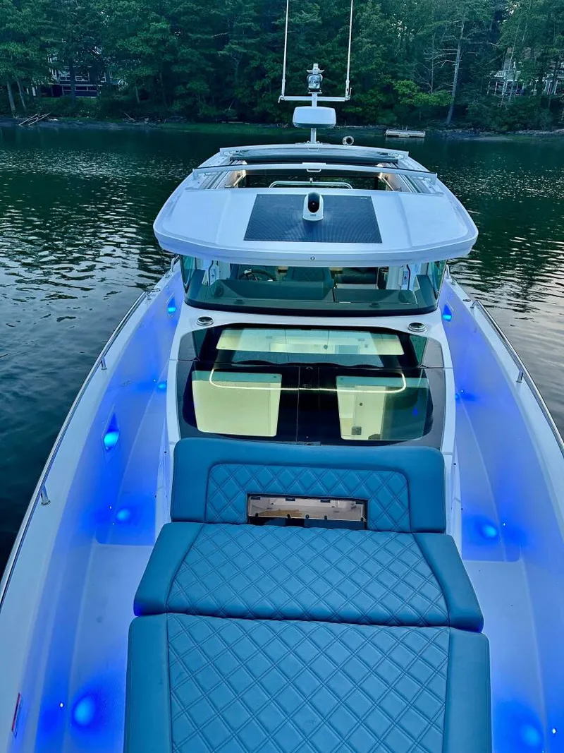 Slide: The Image of Axopar 37 Cabin 2023 - 5375939