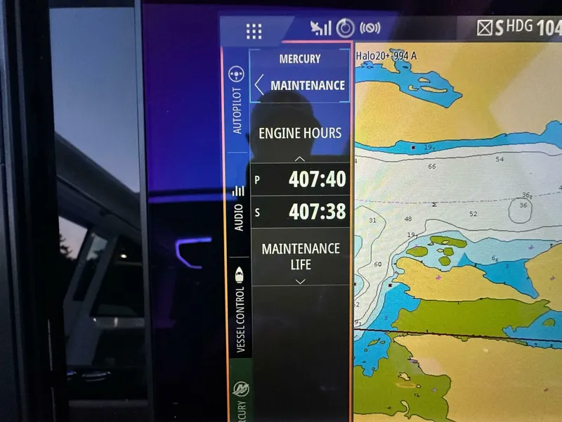 Slide: The Image of Axopar 37 Cabin 2023 - 5375945