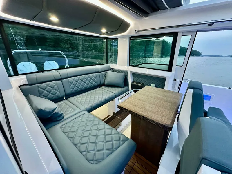 Slide: The Image of Axopar 37 Cabin 2023 - 5375944
