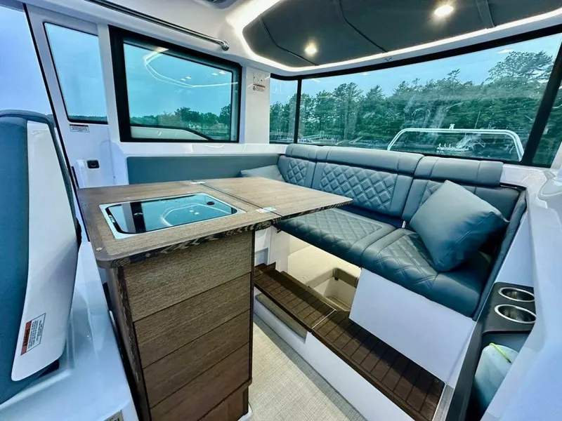 Slide: The Image of Axopar 37 Cabin 2023 - 5375933