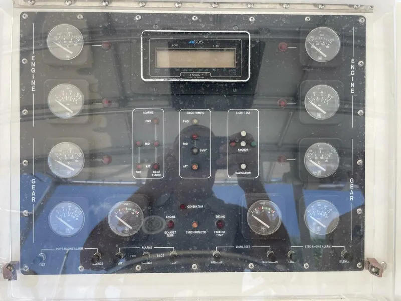 Slide: The Image of Bertram 43 Convertible 1988 - 5375880