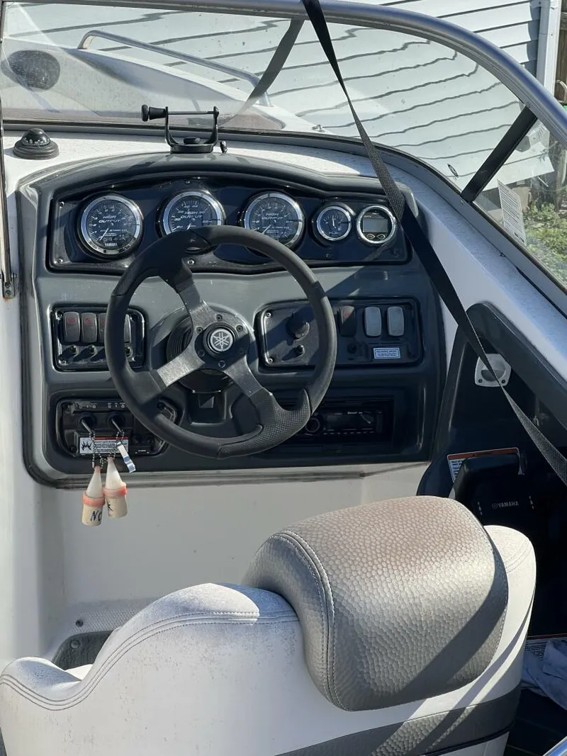 Slide: The Image of Yamaha 23 2008 - 5412685