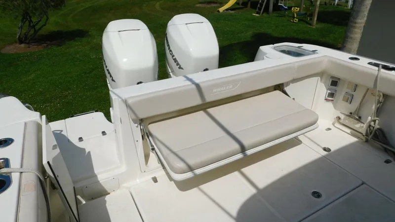 Slide: The Image of Boston Whaler 31 2017 - 5398522