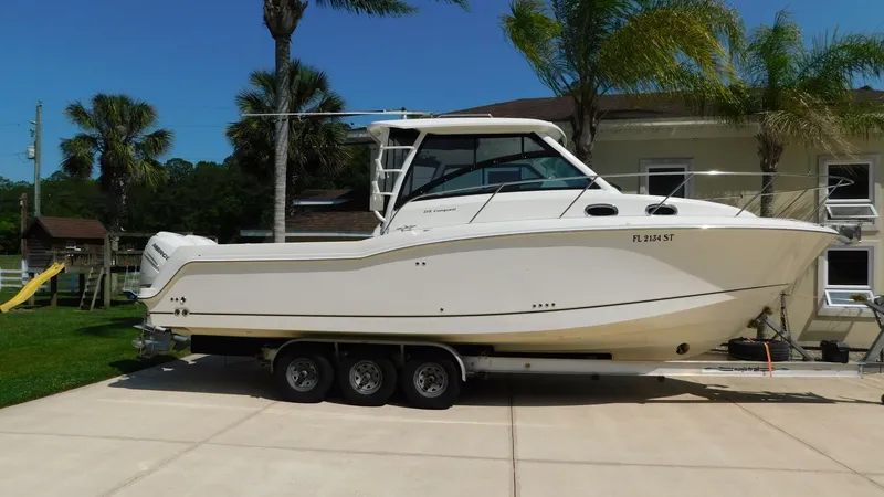 Slide: The Image of Boston Whaler 31 2017 - 5398533