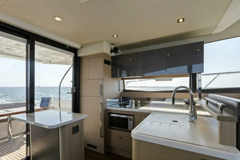 Slide: The Image of 2016 55 Prestige Flybridge - YEE YEE - Galley - 5377586